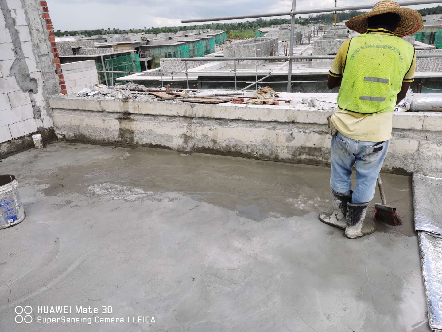Learn How to Waterproof and Prevent Moisture on Ground-Floor and Top-Floor in Just One Minute